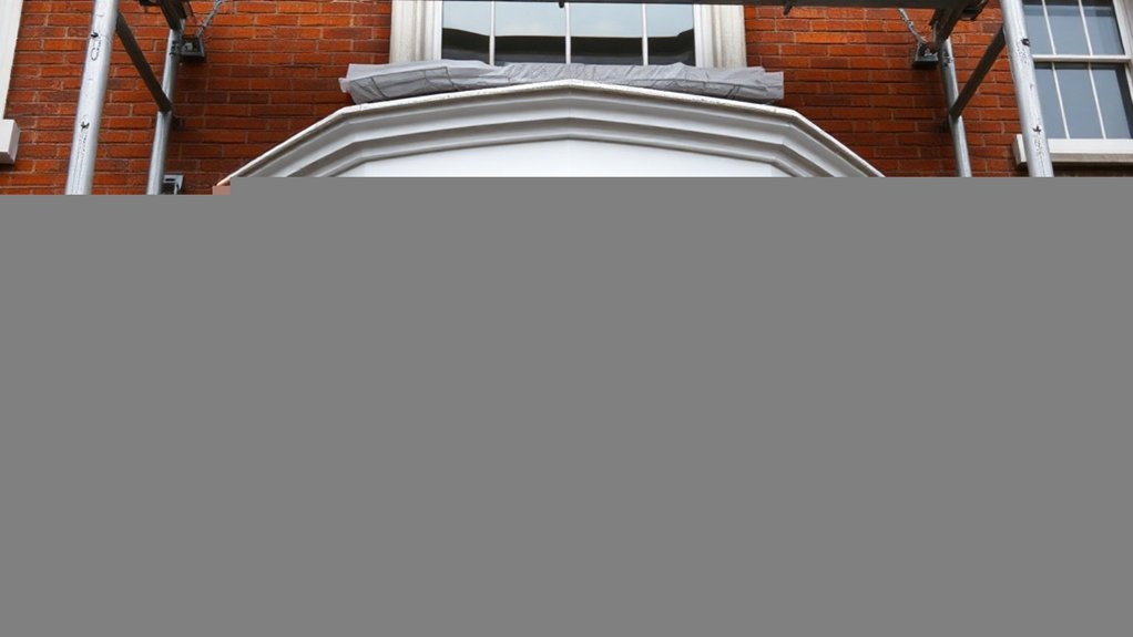 Bay Windows Parson's Green
